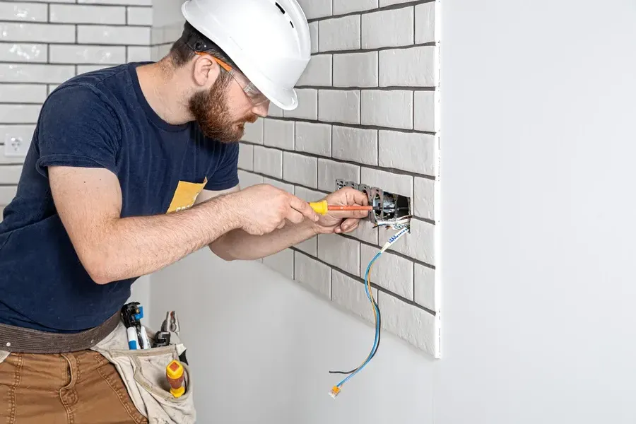 Common Electrical Issues A Handyman Can Fix Quickly in Brownsboro, TX